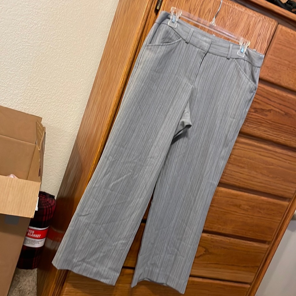 Worthington women’s dress pants. Gray pinstripe.